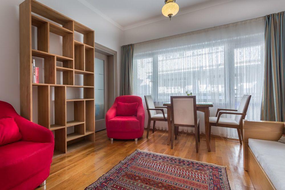 Hotel de apartamente Ani 3*