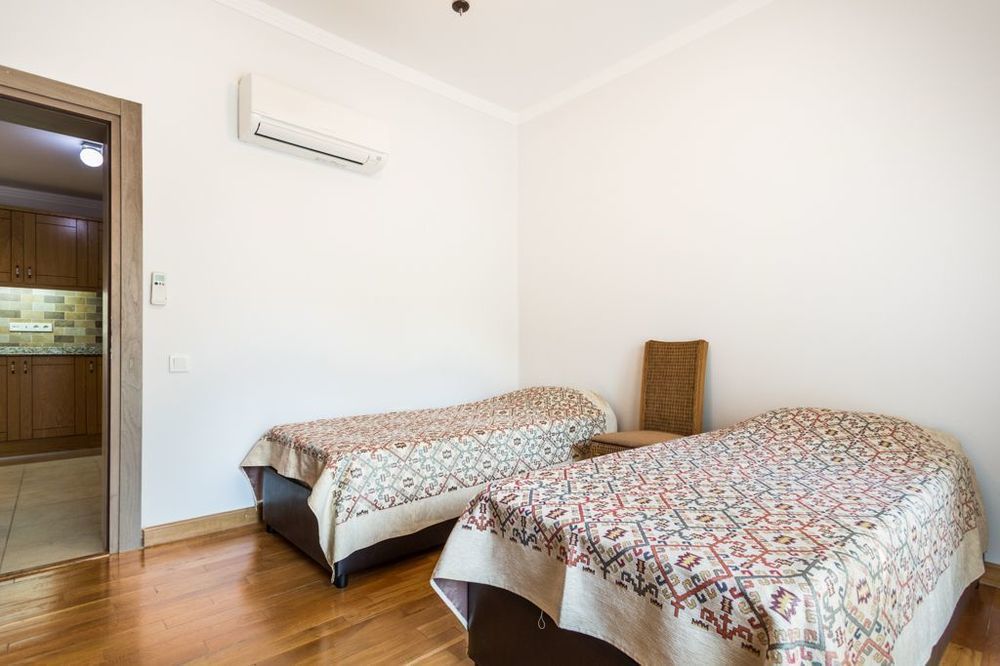 Hotel de apartamente Ani 3*